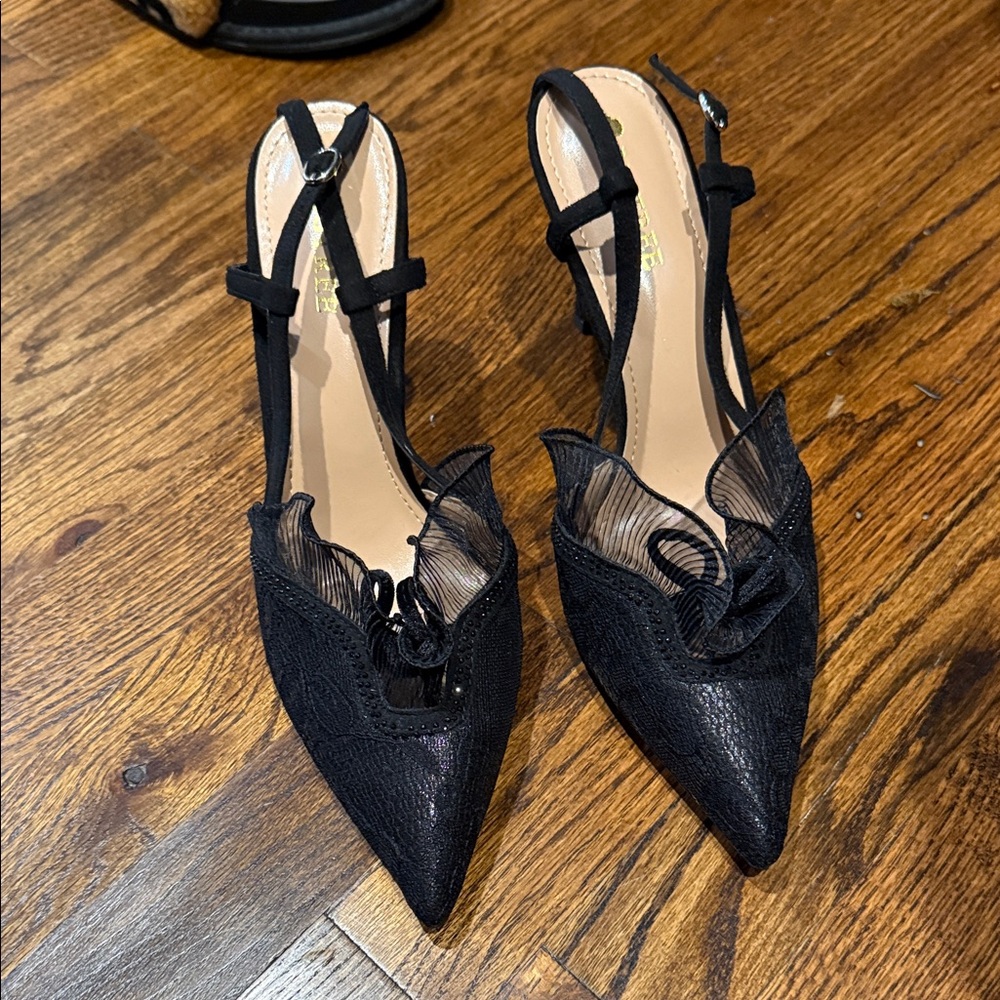 Chic Black Women's Pointed Toe Heels